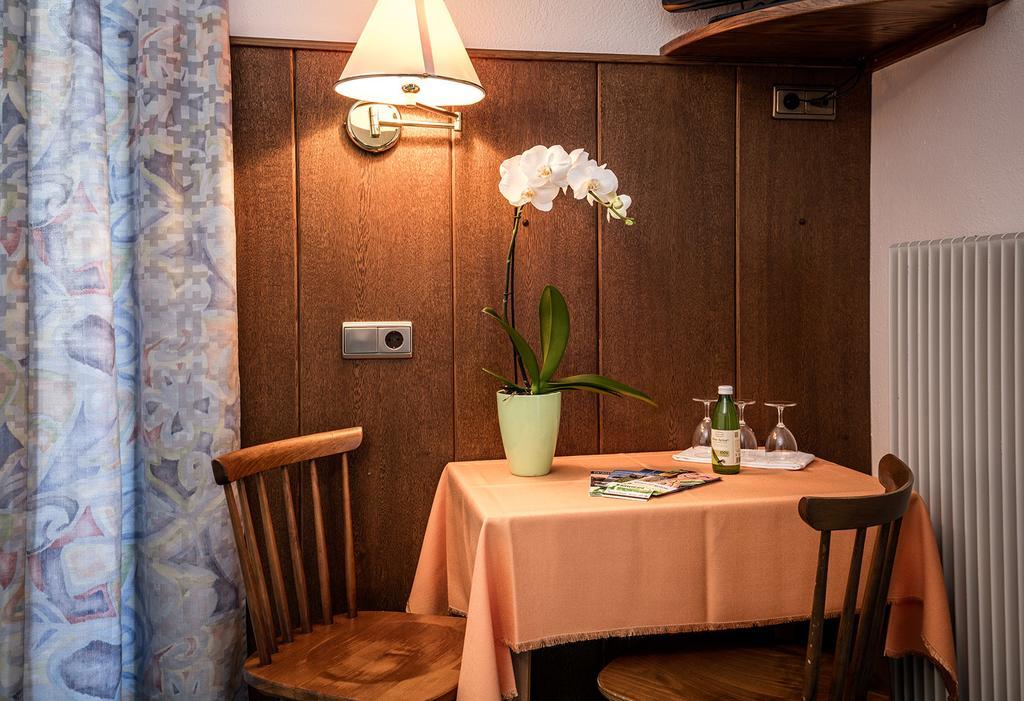 Hotel Linde 克拉博 外观 照片